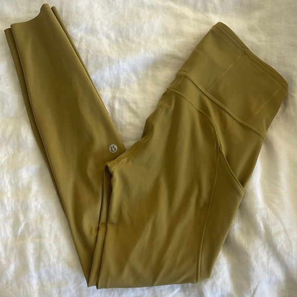 Lululemon Fast and Free High Rise Tight 25” Size 4 - Picture 5 of 6